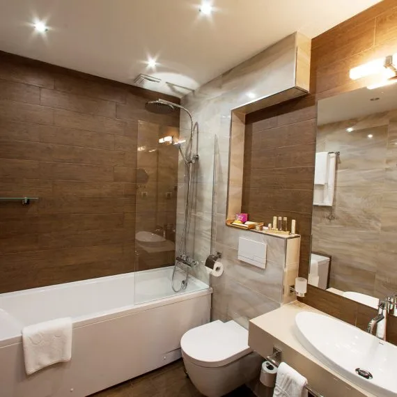 amira_apartment_bathroom-1