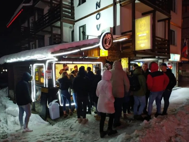 la-petite-creperie-bansko