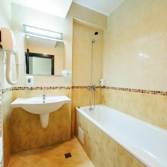 dumanov-bansko-hotel-bathroom
