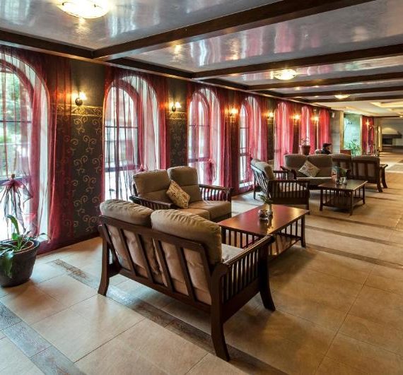 grand-royale-hotel-bansko-lobby