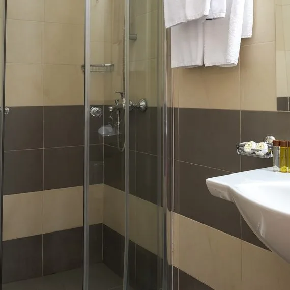 vihren-palace-hotel-bansko-studio-bathroom-min