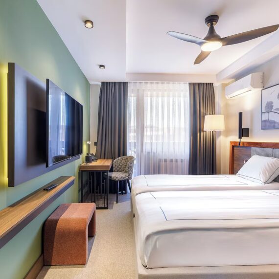 Regnum_Room3
