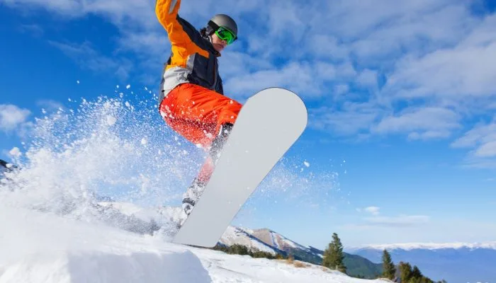 bansko-resort-snowboard