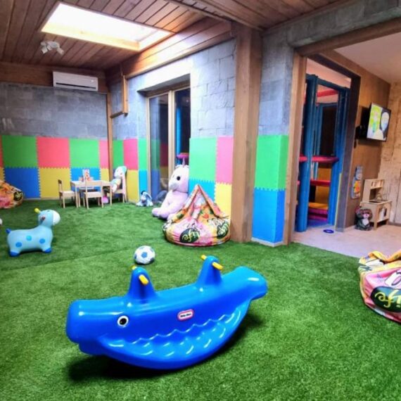 entrye bansko kids playground
