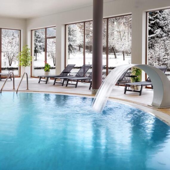 four-points-sheraton-bansko-pool
