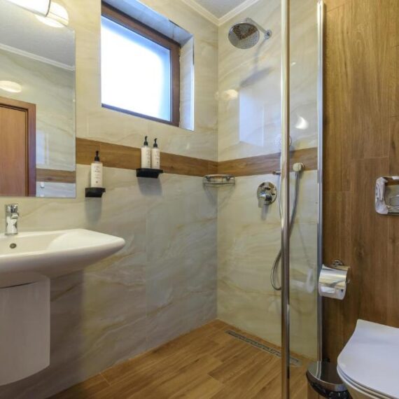 stgeorge_spa_bathroom