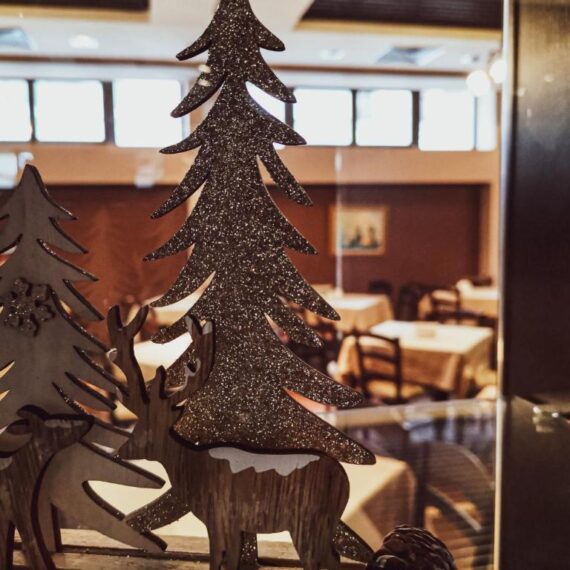trinity-bansko-hotel-outdoor-restaurant-3