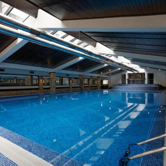 trinity-bansko-hotel-outdoor-pool-4