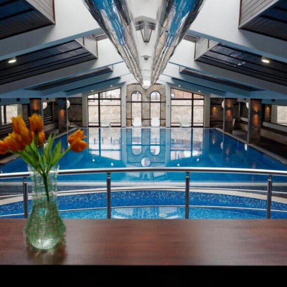 trinity-bansko-hotel-outdoor-pool-3
