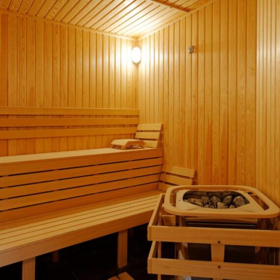 trinity-bansko-hotel-outdoor-sauna