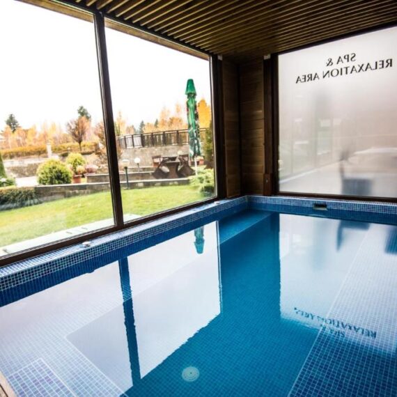 Balkan-Jewel-Resort-jacuzzi