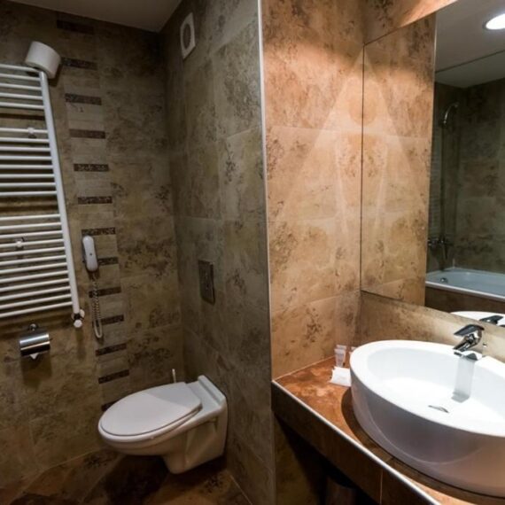 Gardenia-Park-Hotel-bansko-bathroom