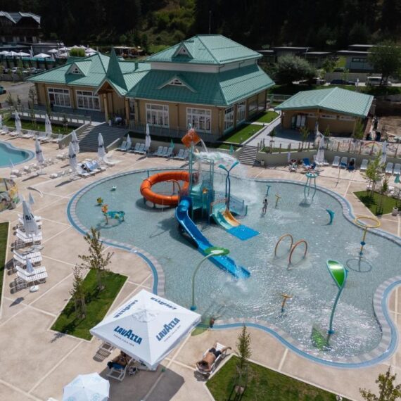 Hot-Springs-Medical-and-SPA-bansko-outdoor-pool
