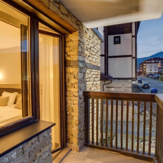 Hotel-Bansko-SPA-Holidays-balcony