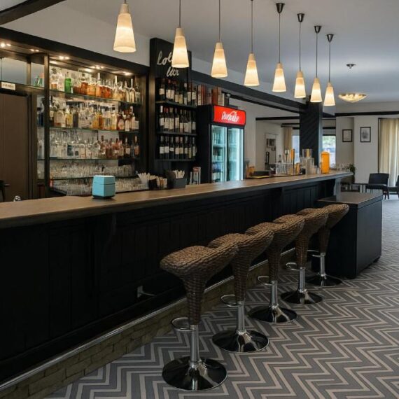 Hotel-Bansko-SPA-Holidays-lobby-bar