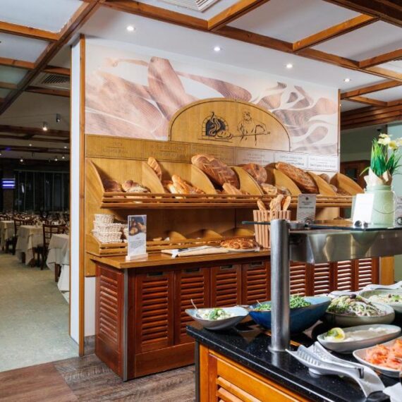 Katarino-SPA-Hotel-buffet