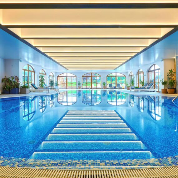 Kempinski-Hotel-Grand-Arena-Bansko-pool1