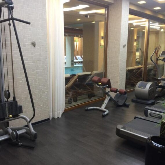 Lucky-Bansko-Aparthotel-SPA-and-Relax-gym1