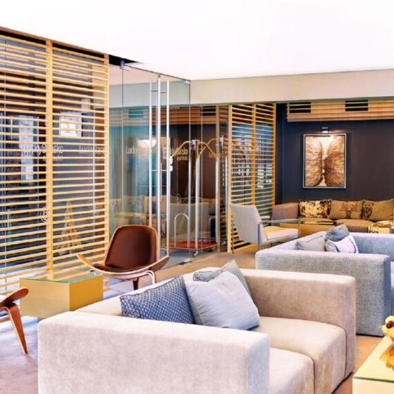 Lucky-Bansko-Aparthotel-SPA-and-Relax-lobby
