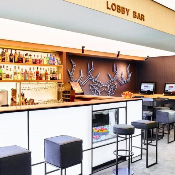 Lucky-Bansko-Aparthotel-SPA-and-Relax-lobby-bar