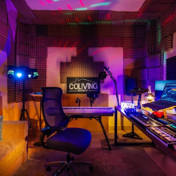ODAYA-Social-Hotel-Bansko-dj-studio