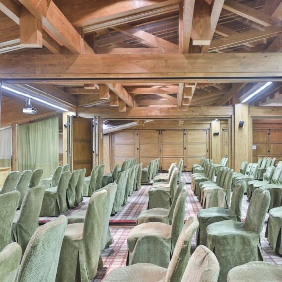 Pirin-Golf-Country-Club-Apartment-Complex-bansko-conference-room