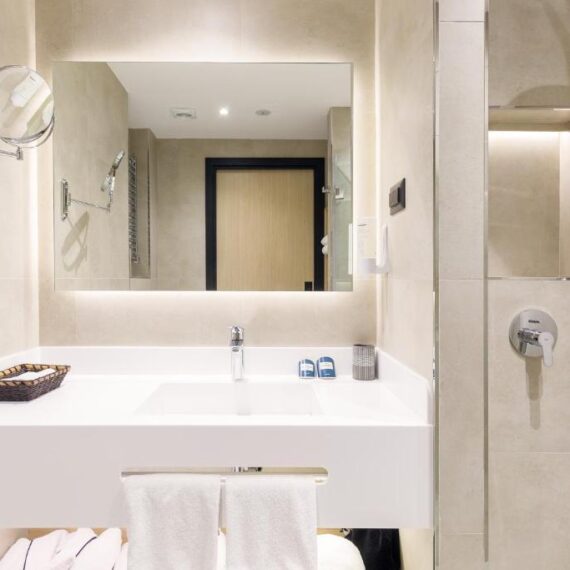 Regnum-Banya-Thermal-Hotel-bansko-bathroom2