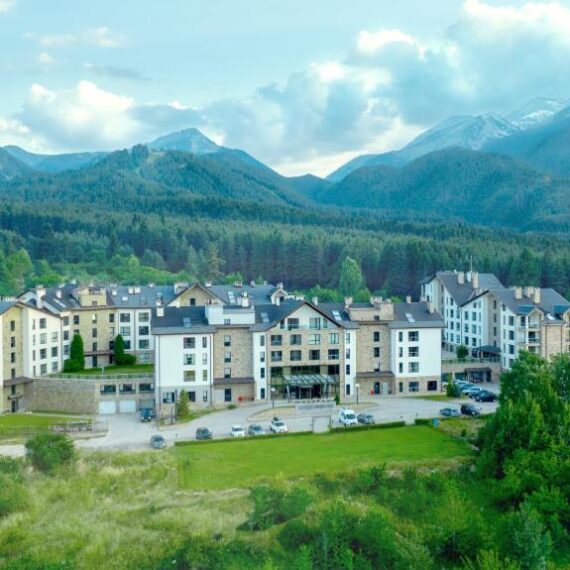 Saint-George-Palace-Aparthotel-bansko-external