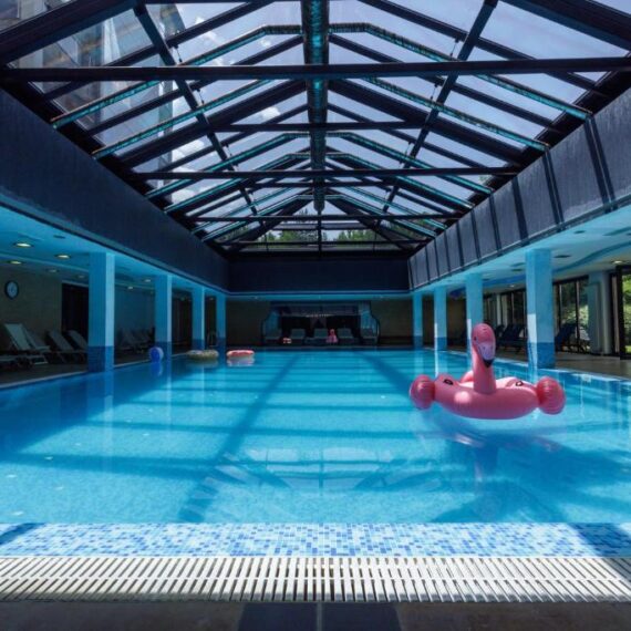 Saint-George-Palace-Aparthotel-bansko-pool1