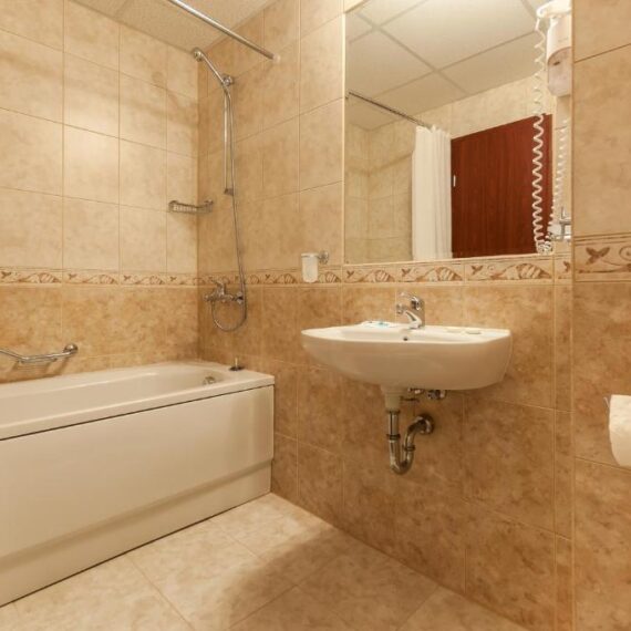 apart-hotel-orbilux-bansko-bathroom