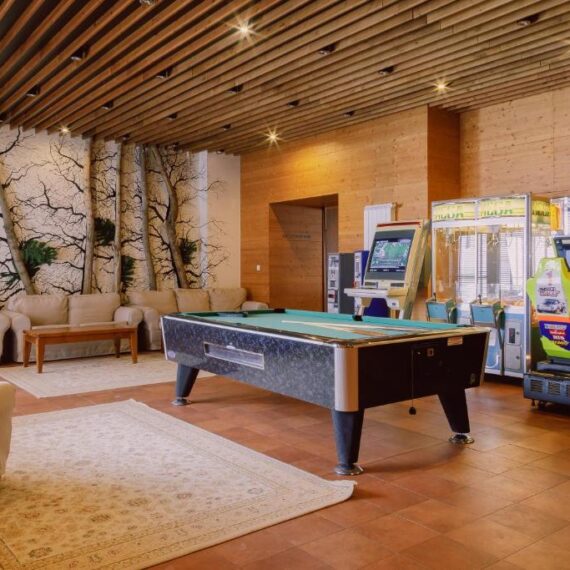 green-life-resort-bansko-playroom