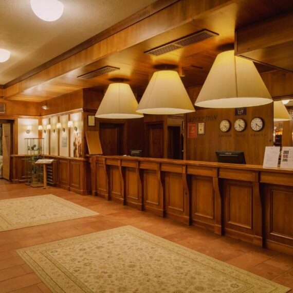 green-life-resort-bansko-reception