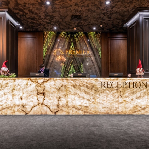 premier-mountain-resort-bansko-reception